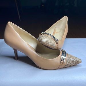 Beautiful Tan and Snake Skin Coach Pump